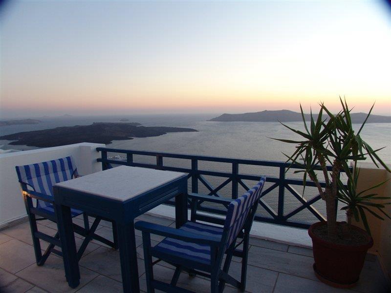Belvedere Suites Firostefani Buitenkant foto
